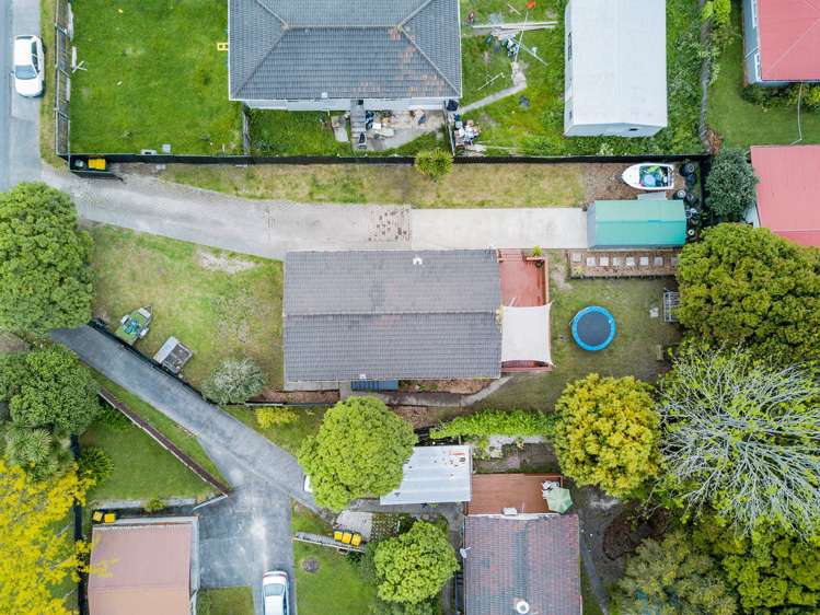 8 Karina Place Glen Eden_14