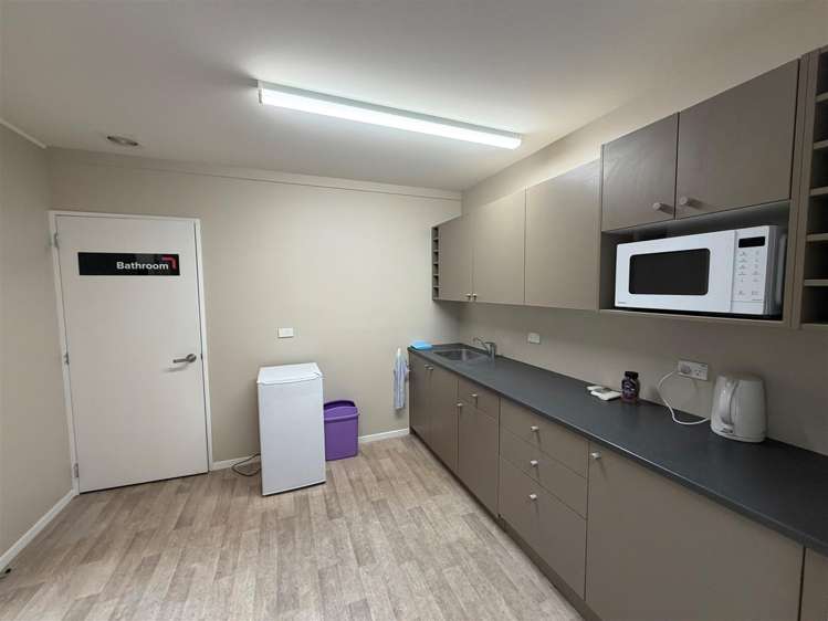 Unit 13/33 Nga Mahi Road Sockburn_12