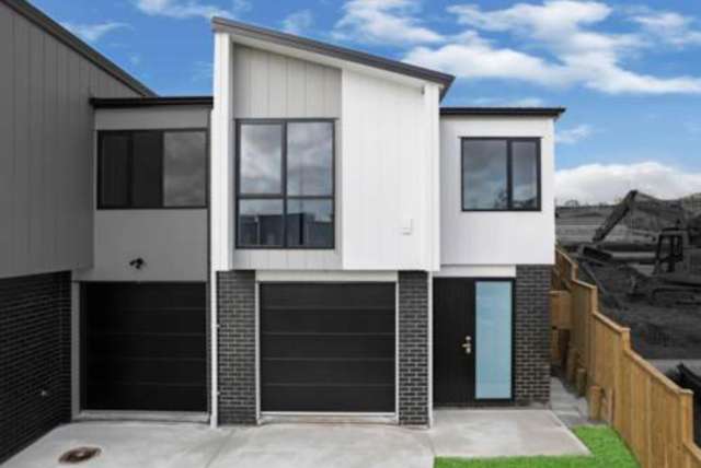 32B Hearth Street Flat Bush_1