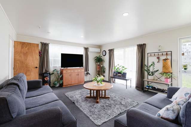 72 Amanda Avenue Dinsdale_4