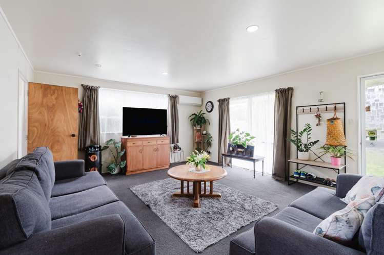 72 Amanda Avenue Dinsdale_4