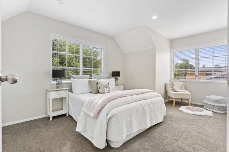 2/73 Botany Road Botany Downs_10