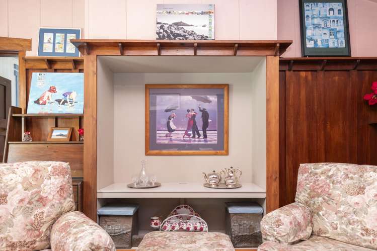 35 Colenso Street Sumner_5