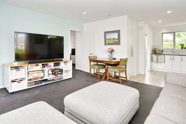 1/10 Stacey Place Woolston_4