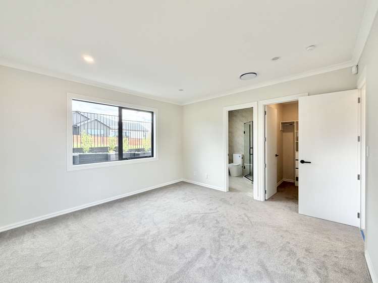 389 Te Taruna Drive Milldale_13