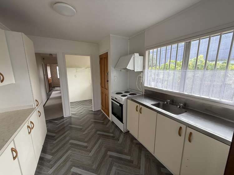 190 Universal Drive Henderson_2