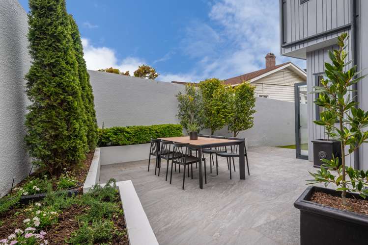 1/71 Orakei Road Remuera_10