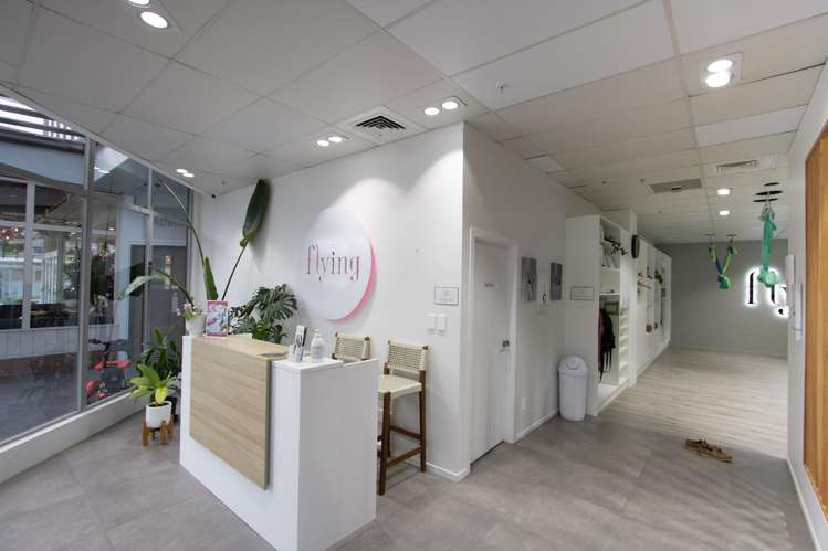 Retail/129 Hurstmere Road Takapuna_4