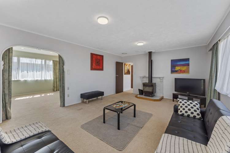 92 California Drive Totara Park_5