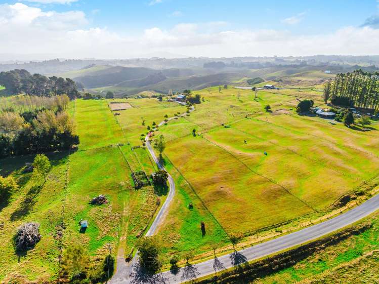 216 Kawakawa Road Kinloch_29
