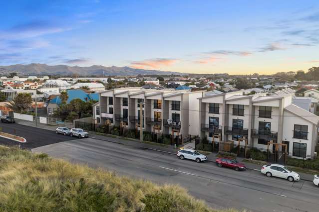 Coastal Luxury Meets Modern Convenience