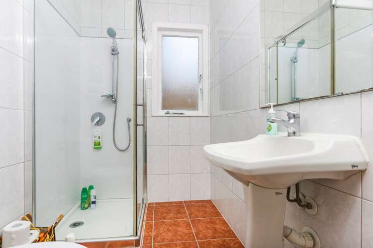 43 Rogan Street Mount Roskill_14