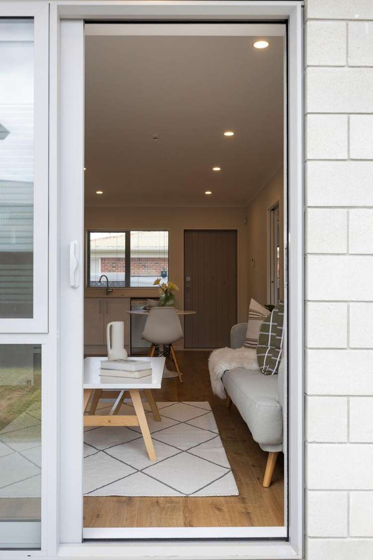 2/7 Rutherford Street Chedworth_7