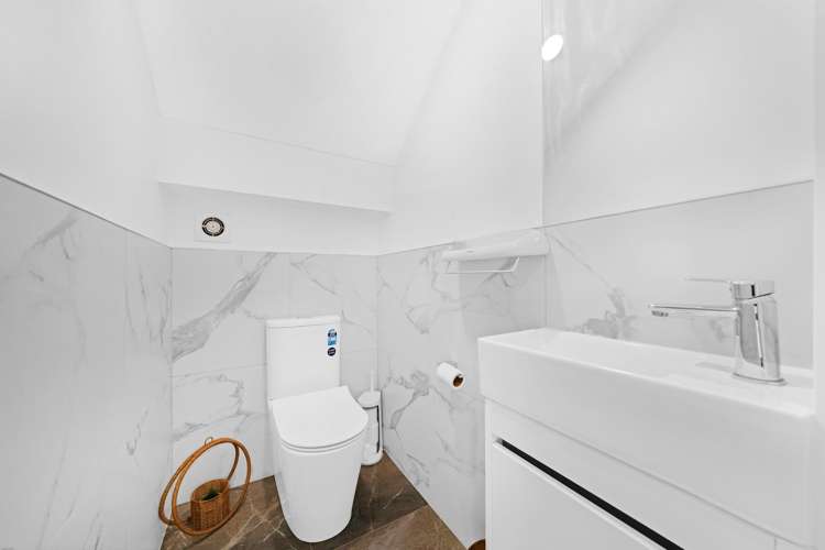32 Matahae Drive Flat Bush_7