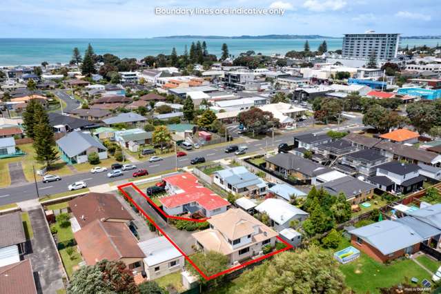 2/212 Centreway Road Orewa_1