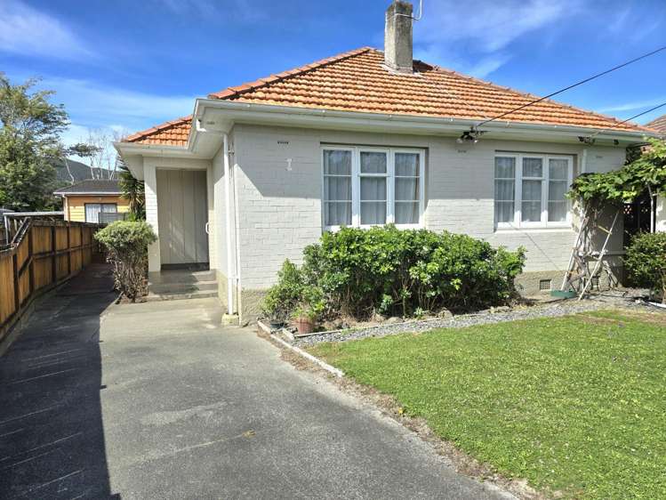 1/28 Hall Crescent_0