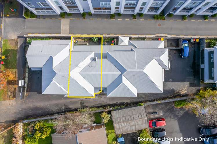 2/2 Palmerston Street Hamilton Central_9