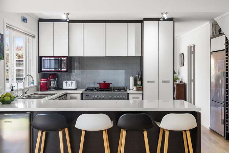 70 Lloyd Avenue Mount Albert_5