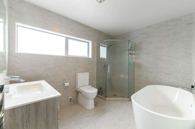 20d Kelwyn Road Kelston_18