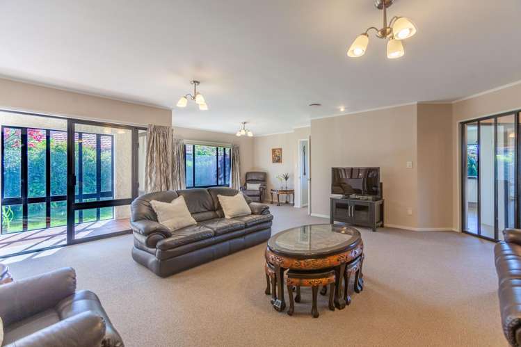 6 Bishops Close Greenmeadows_9