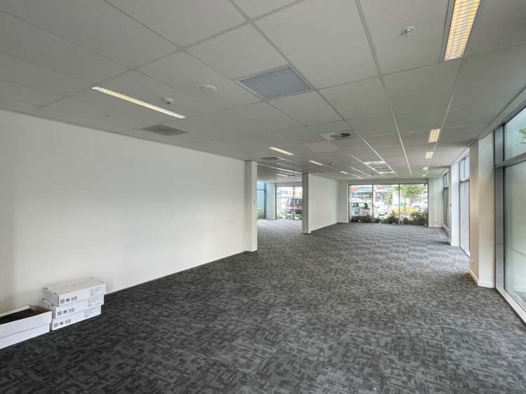 351 Lincoln Road Addington_2