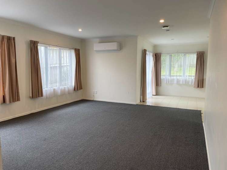 256c Great North Road Henderson_3