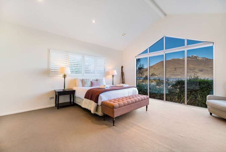 9 Galway Court Queenstown_13