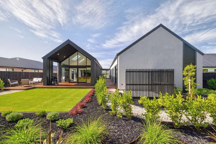 5 Benashet Drive Lincoln_24