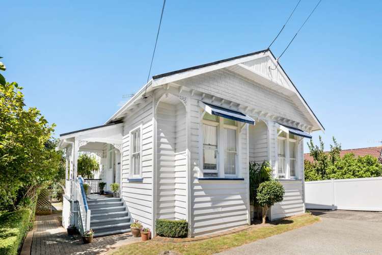 9 Miro Road Greenlane_19