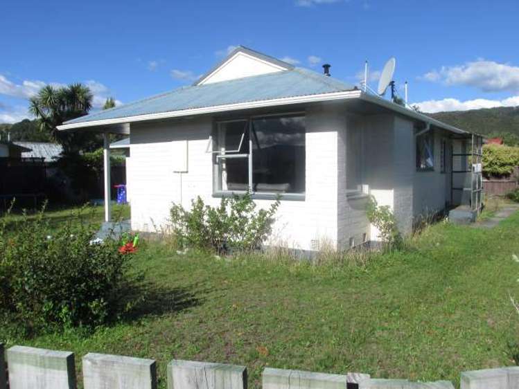 29 Plaskett Street Reefton_15