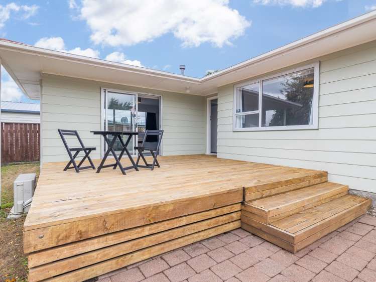 2/27 Sheridan Crescent Trentham_3