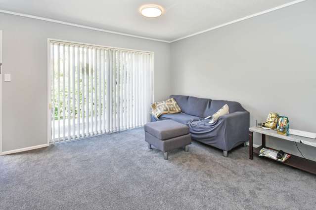 2/49a Landon Avenue Mangere East_2