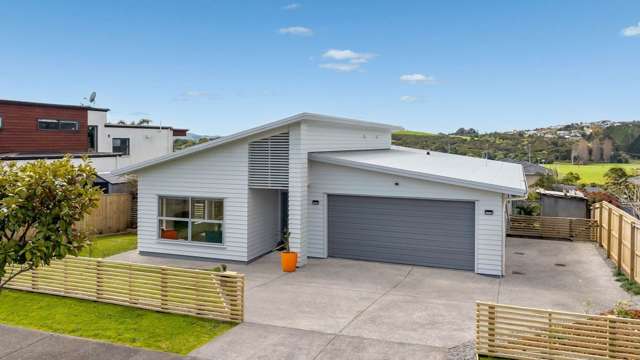 85 Liberty Crescent Beachlands_1