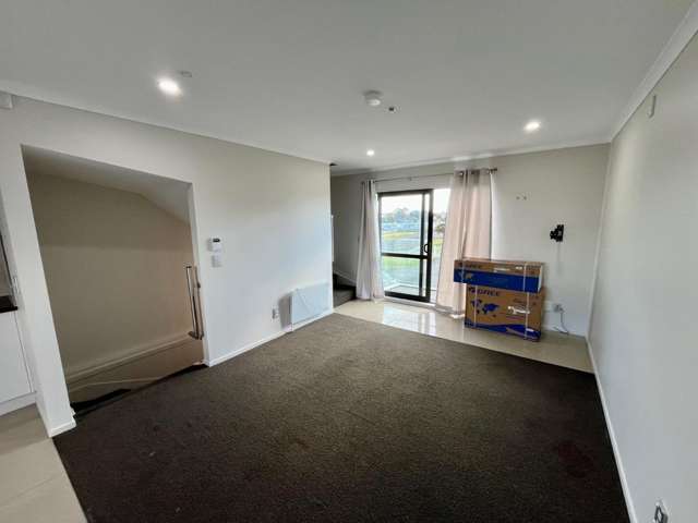 6/8 Kerrs Road Wiri_3