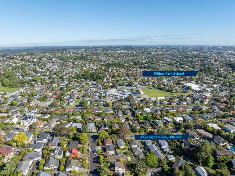 4 & 4A Lynngate Place Hillcrest_13