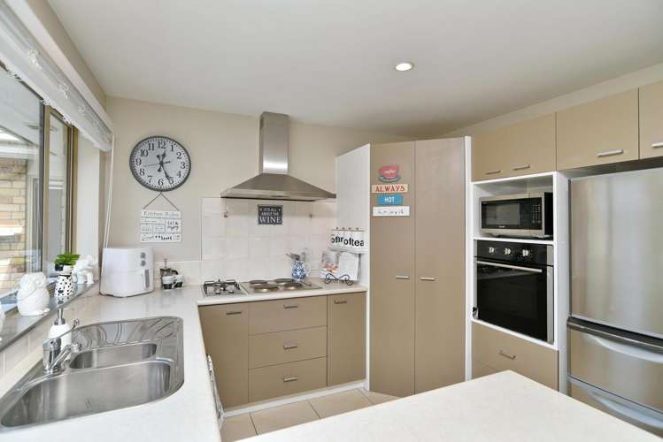 22 Sweet Waters Place Woolston_4