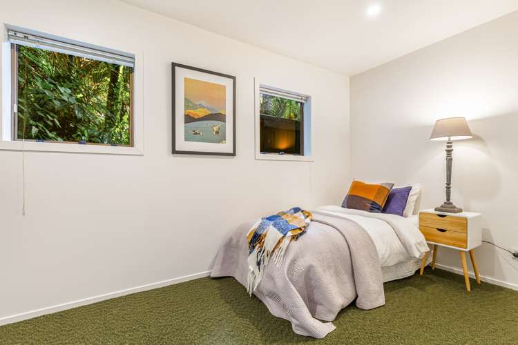 15 Valley Road Titirangi_18