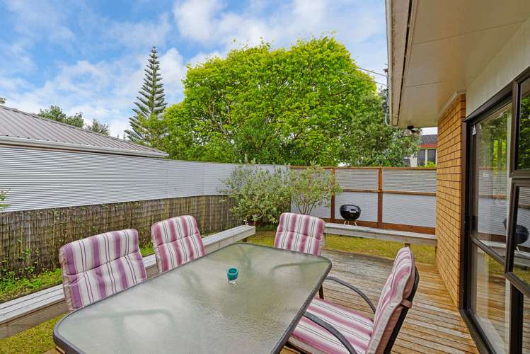 1/4 Rhinevale Close Henderson_11