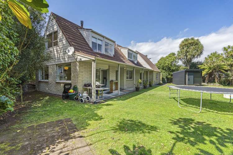 1138 South Road Oakura_7