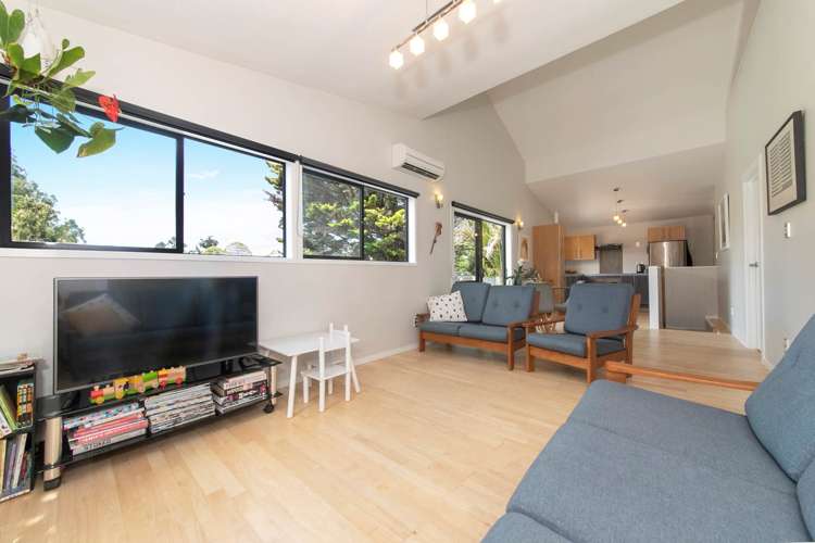 167 Woodlands Park Road Titirangi_6