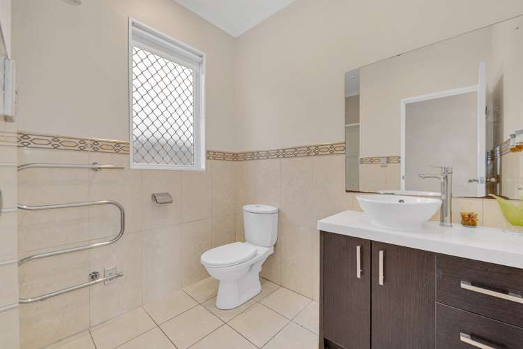 12 Janway Avenue Flat Bush_16