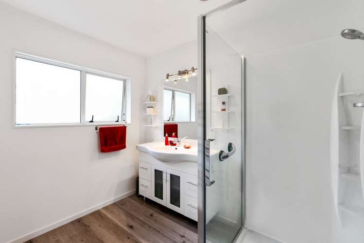 25 Villa Grove Paraparaumu_16