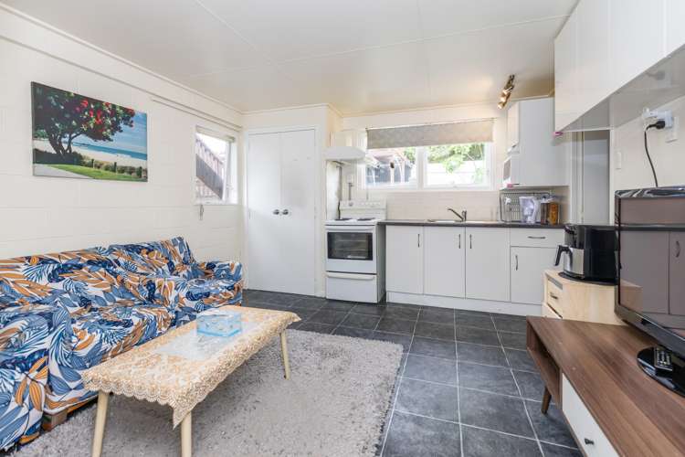 8b Enderley Avenue Enderley_9