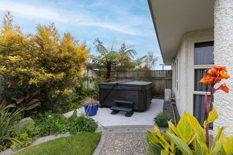 9 Knightsbridge Place Taradale_13
