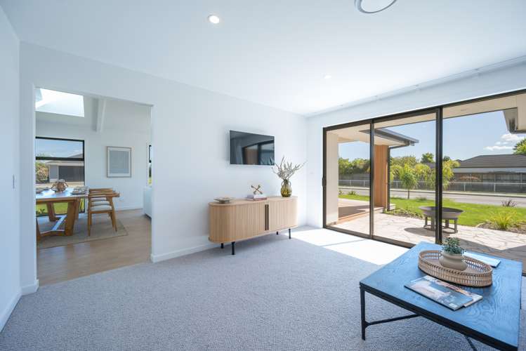 1 Hallmark Drive Hope_14