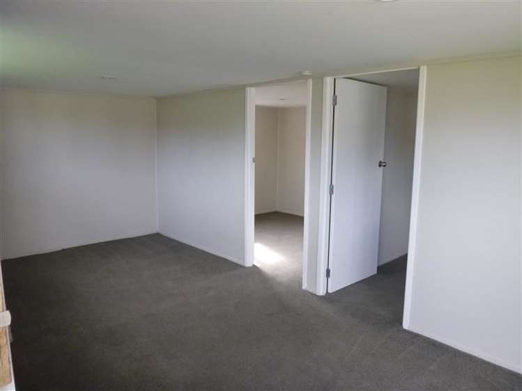 24 Gambare Place Wattle Downs_8