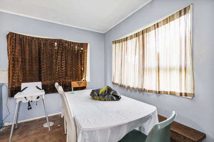 321 Roscommon Road Clendon Park_5