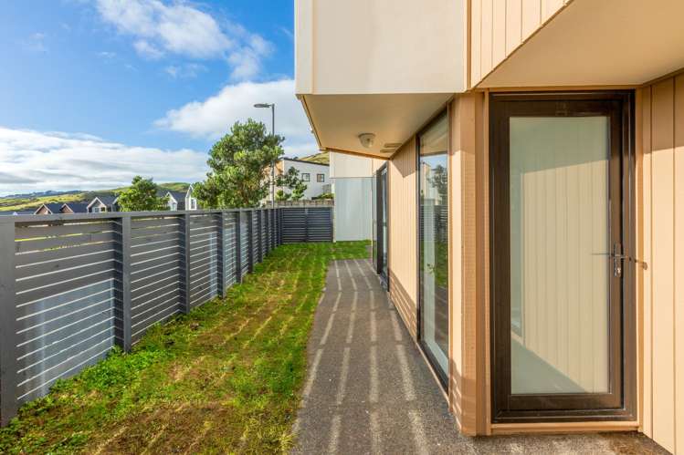 32 Tea Tree Lane Woodridge_18