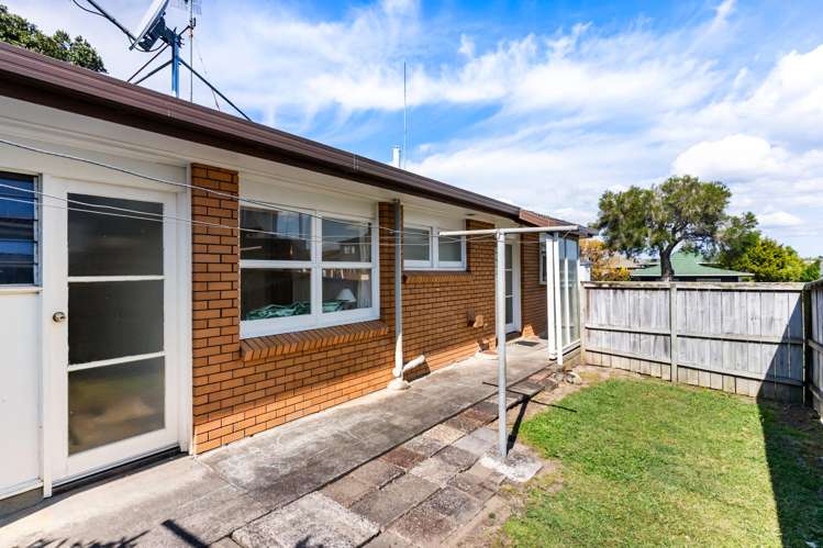 2/139 Clovelly Road Bucklands Beach_14