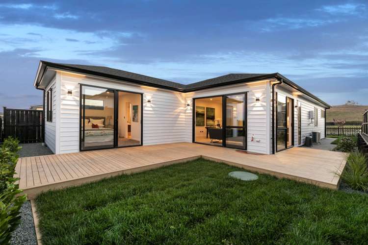 18 Fallowdown Street Wainui_5